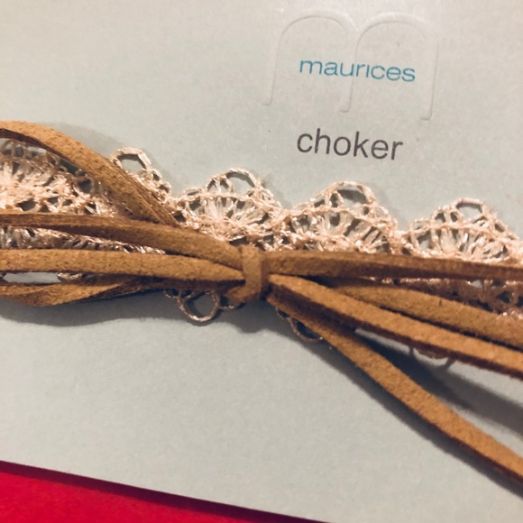 Necklace - Picture 2 of 3